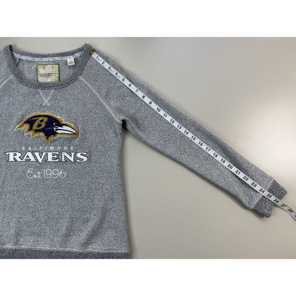 Tommy Bahama Womens Baltimore Ravens Pullover S Gray Cozy Game Day Tailgate Boho - Picture 8 of 12